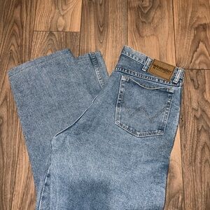 Wrangler Regular Fit Light Wash Blue Jeans